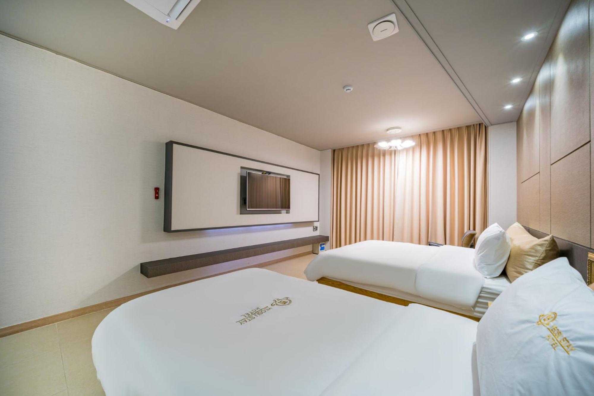 Yeosu Stay Hotel Rum bild