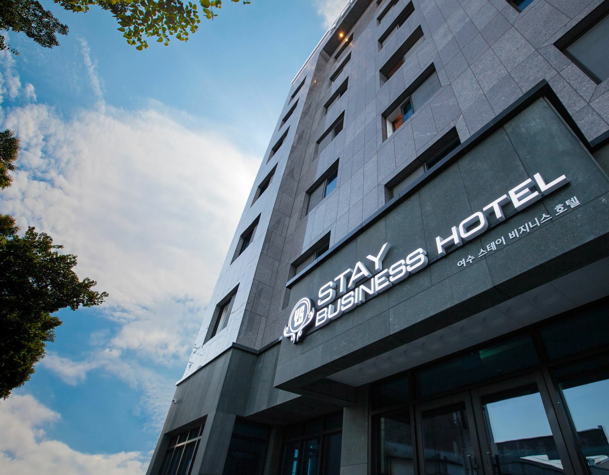 Yeosu Stay Hotel Exteriör bild